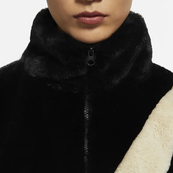 Nike Faux Fur Jacket, NIKE SWOOSH - Picture 3 of 14